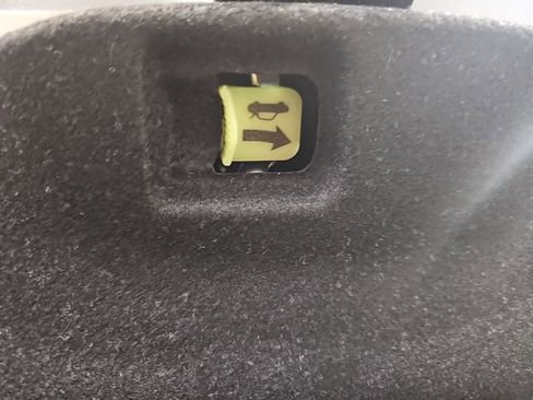 New 2026 Hyundai Elantra Limited image 12