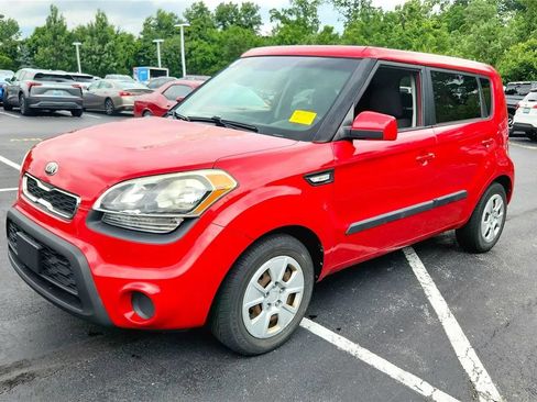 Used 2013 Kia Soul FWD image 6