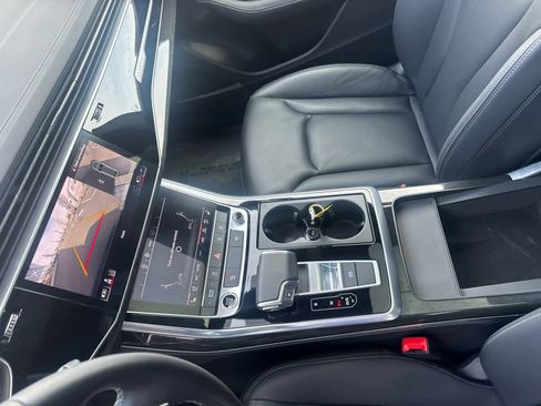 Used 2025 Audi Q8 Premium Plus w/ Premium Plus Package image 12