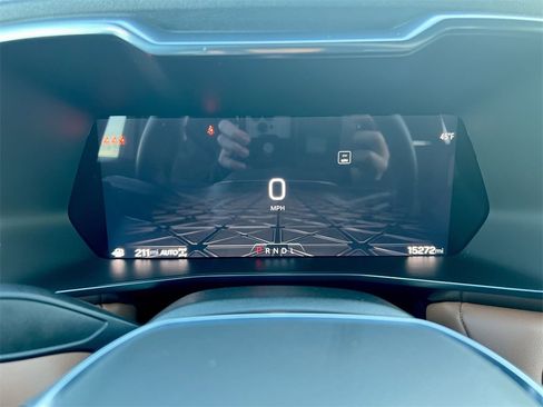 Used 2024 GMC Canyon AT4 w/ Canyon Safety Plus Package image 11