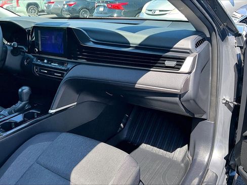 Used 2025 Toyota Camry LE w/ Convenience Package AWD/4WD image 15