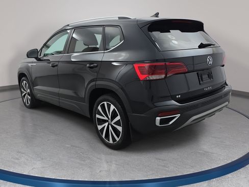 Used 2023 Volkswagen Taos SE FWD image 7