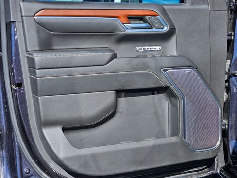 Used 2023 GMC Sierra 1500 Denali image 11