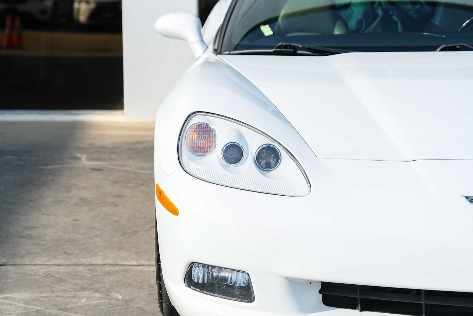 Used 2010 Chevrolet Corvette Coupe w/ Preferred Equipment Group RWD image 4
