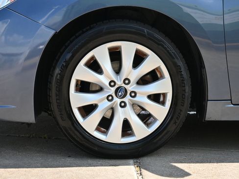 Used 2017 Subaru Legacy 2.5i Premium AWD/4WD image 26