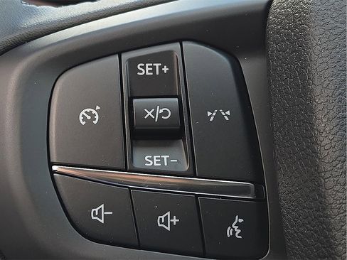 New 2025 Ford Ranger XLT w/ Equipment Group 301A High image 17