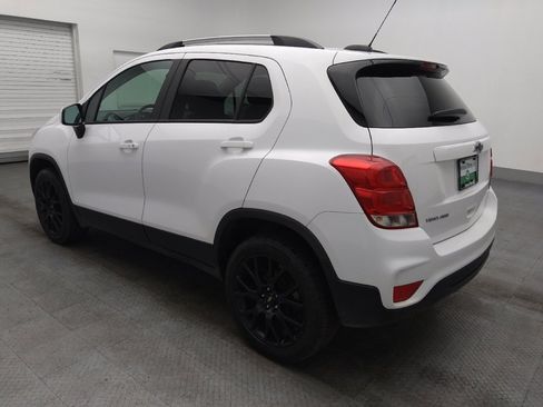 Used 2021 Chevrolet Trax LT w/ Premium Seat Package image 5