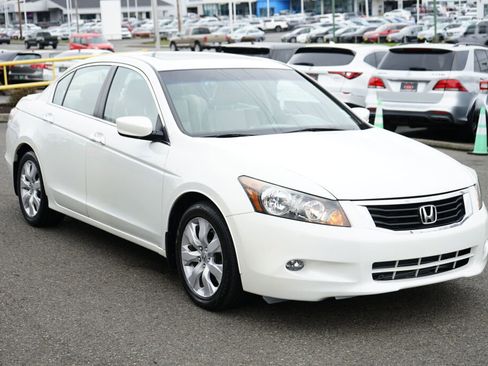 Used 2010 Honda Accord EX-L image 7