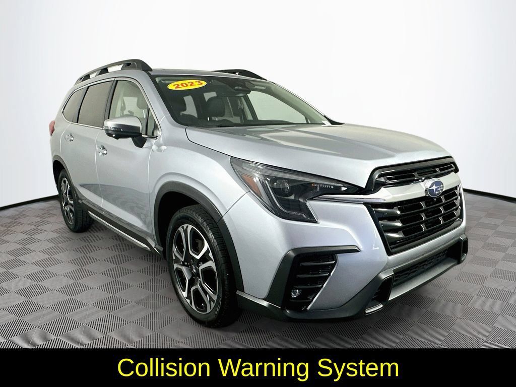 Used 2023 Subaru Ascent Limited w/ Technology Package AWD/4WD image 3