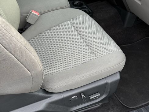 Used 2018 Ford F150 XLT w/ Equipment Group 302A Luxury image 18