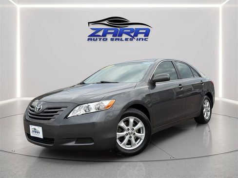 Used 2007 Toyota Camry LE FWD image 1