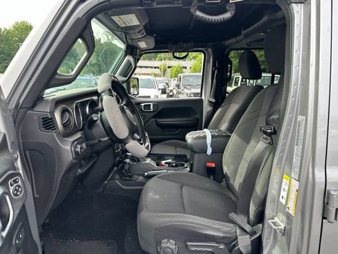 Used 2018 Jeep Wrangler Unlimited Sport S AWD/4WD image 10