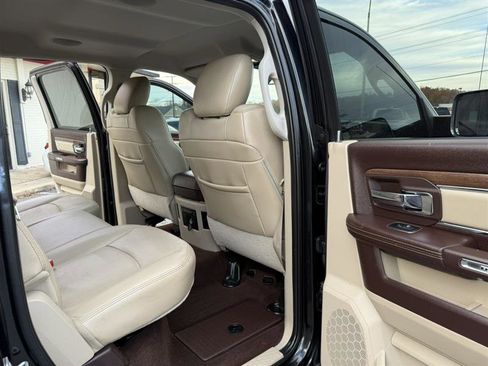 Used 2016 RAM 1500 Laramie w/ Convenience Group image 18