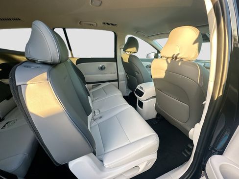 New 2026 Hyundai Ioniq 9 SEL image 21