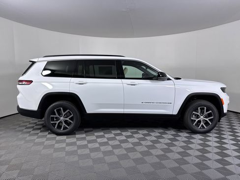 New 2025 Jeep Grand Cherokee L Limited image 12