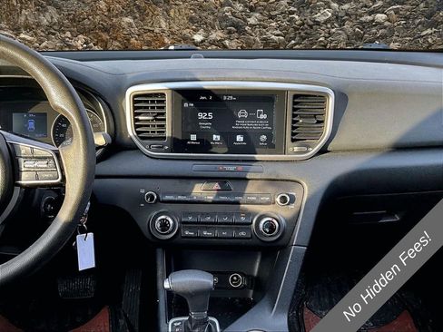 Used 2021 Kia Sportage LX FWD image 6