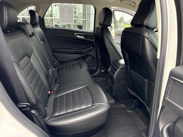 Used 2020 Ford Edge SEL w/ Convenience Package AWD/4WD image 29