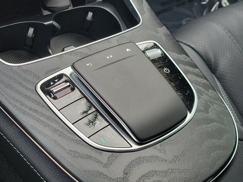 Used 2022 Mercedes-Benz E 450 4MATIC Sedan image 25