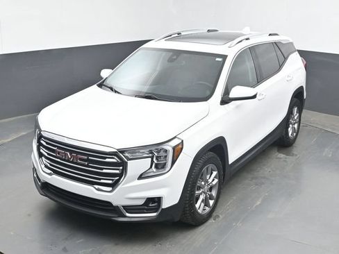 Used 2022 GMC Terrain SLT w/ Infotainment Package II FWD image 15
