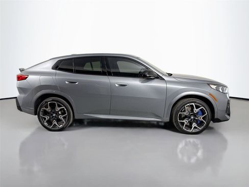New 2026 BMW X2 M35i w/ Technology Package AWD/4WD image 4