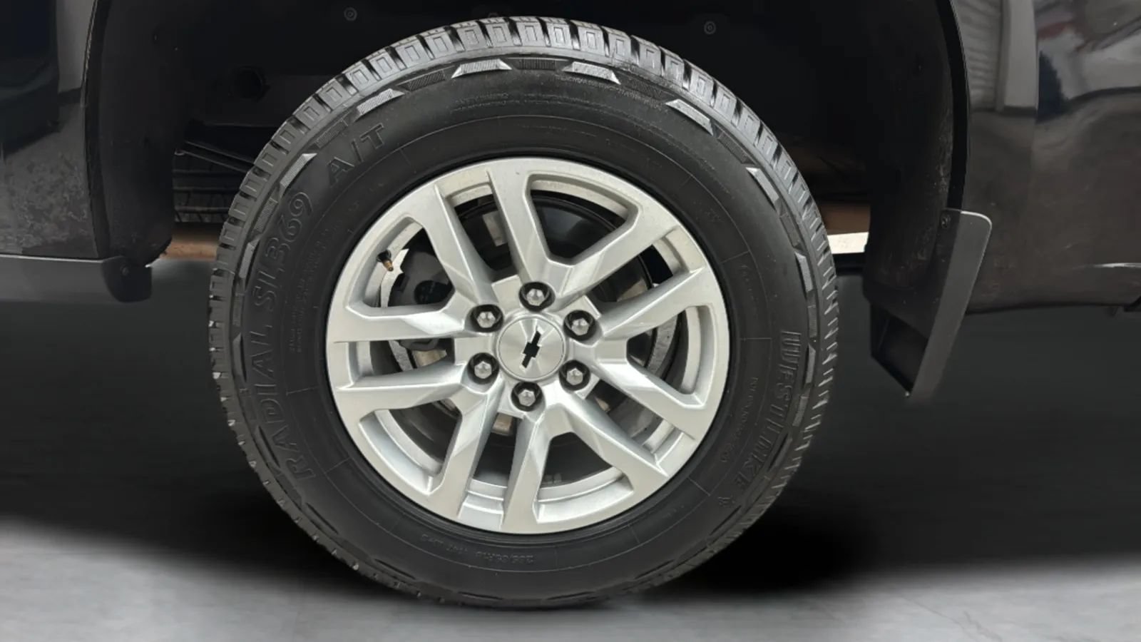 Used 2020 Chevrolet Silverado 1500 RST AWD/4WD image 28