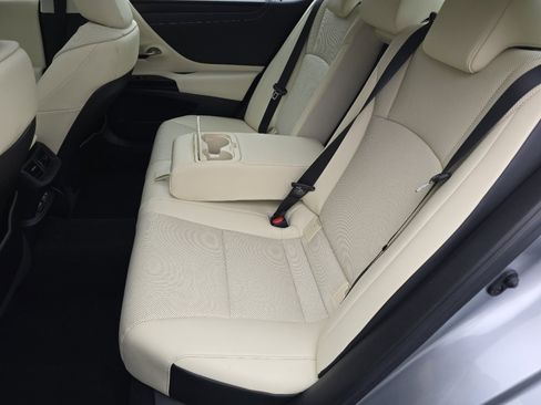 Used 2022 Lexus ES 350 w/ Premium Package image 31