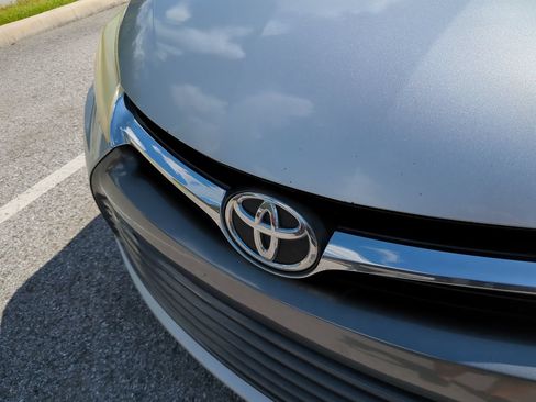 Used 2015 Toyota Camry LE FWD image 21