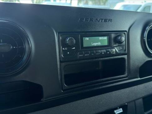Used 2023 Mercedes-Benz Sprinter 2500 image 19