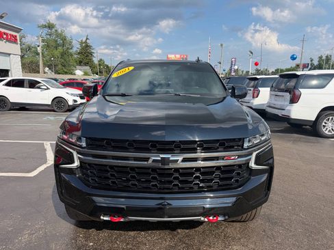 Used 2021 Chevrolet Suburban Z71 AWD/4WD image 2