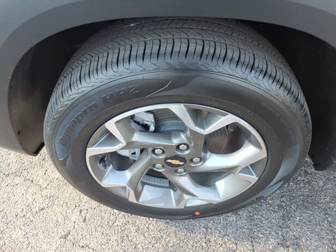 New 2026 Chevrolet Trax LT w/ Driver Confidence Package image 8