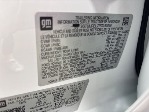 Used 2024 GMC Sierra 1500 AT4X image 28