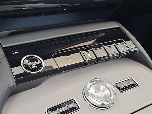 New 2025 Lincoln Navigator L Reserve AWD/4WD image 14