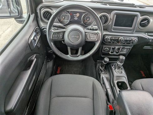 Used 2021 Jeep Wrangler Unlimited Sport image 18