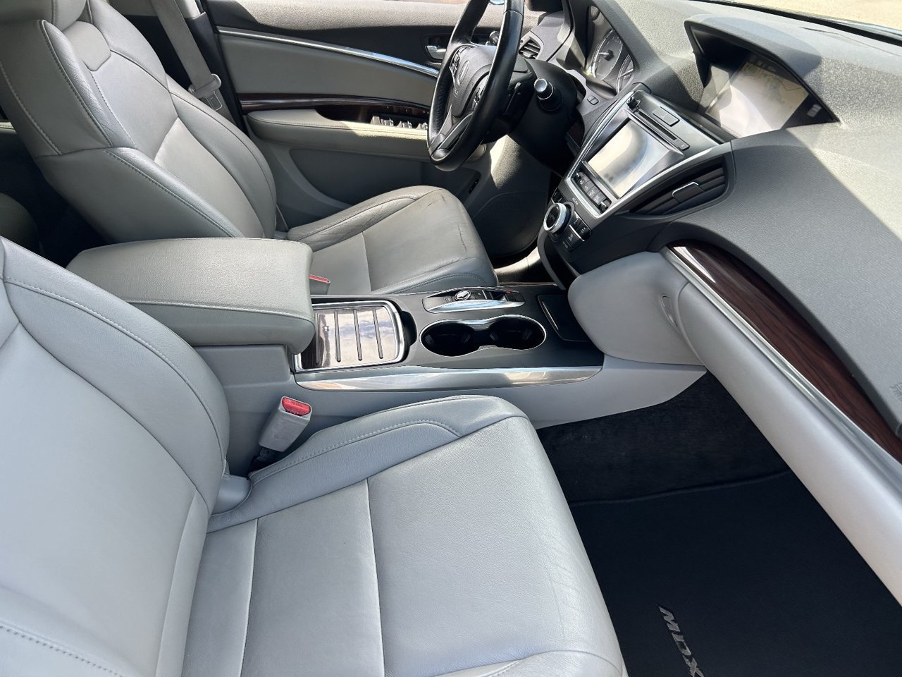 Used 2016 Acura MDX w/ Technology Package FWD image 14