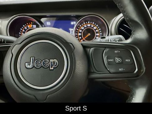 Used 2021 Jeep Wrangler Unlimited Sport image 29
