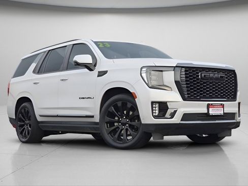 Used 2023 GMC Yukon Denali Ultimate image 2