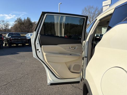 Used 2019 Nissan Murano SL w/ SL Technology Package image 28