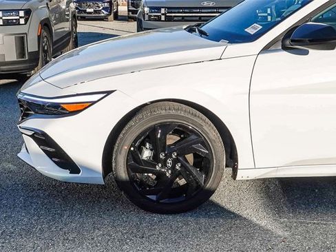 New 2026 Hyundai Elantra SEL Sport image 10