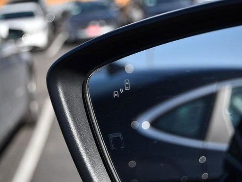 Used 2024 Mitsubishi Eclipse Cross SE image 11