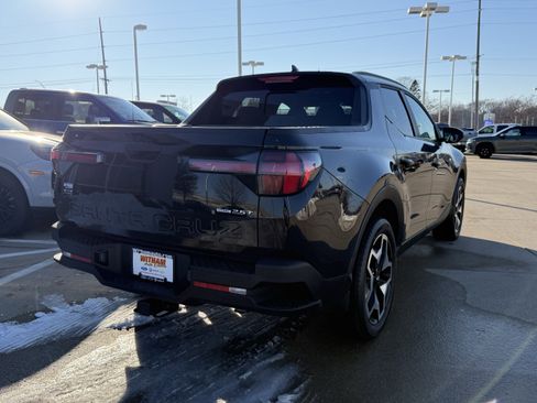 Used 2023 Hyundai Santa Cruz SEL Premium image 4