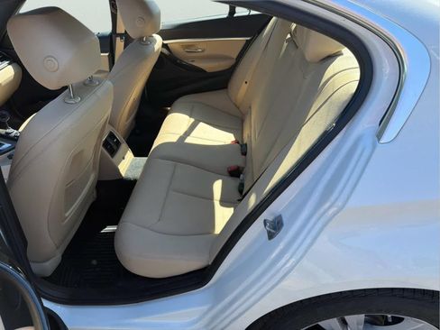 Used 2018 BMW 328d xDrive Sedan w/ Convenience Package AWD/4WD image 13