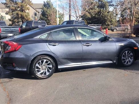 Used 2018 Honda Civic EX image 9