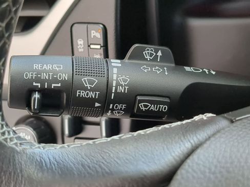 Used 2020 Chevrolet Tahoe Premier w/ Premier 6.2L Value Package image 25