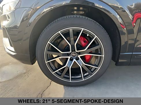 Used 2022 Audi Q8 Premium Plus w/ Premium Plus Package image 17