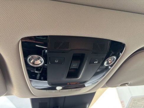 Certified 2021 Kia Sorento S w/ Panoramic Sunroof Package image 20