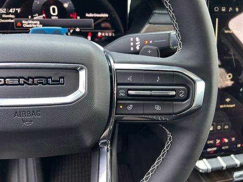 New 2026 GMC Acadia Denali Ultimate image 18