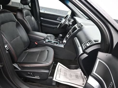 Used 2017 Ford Explorer Sport AWD/4WD image 11