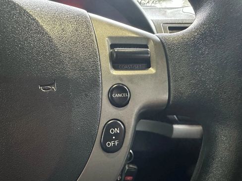 Used 2011 Nissan Sentra 2.0 SR image 15