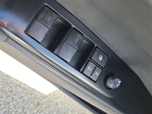 Used 2025 Toyota Camry LE image 15