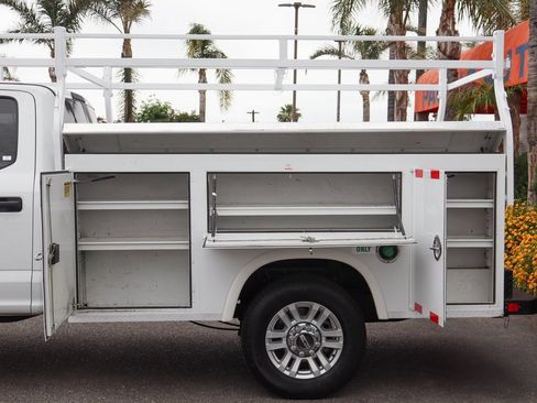 Used 2019 Ford F350 XLT image 6